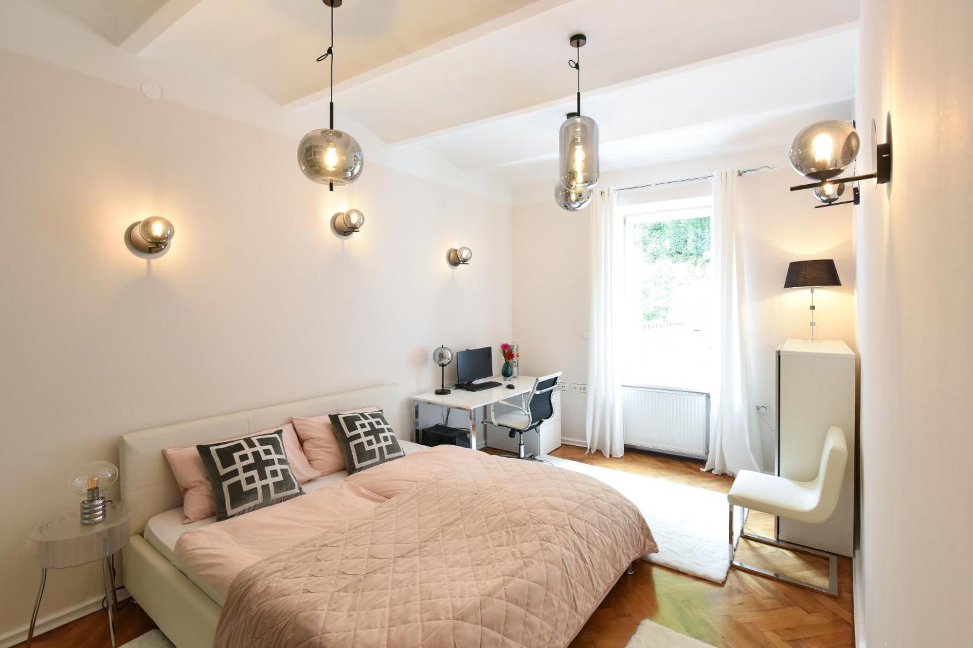 Neoclassical Luxury Apartment ลูบลิยานา ภายนอก รูปภาพ