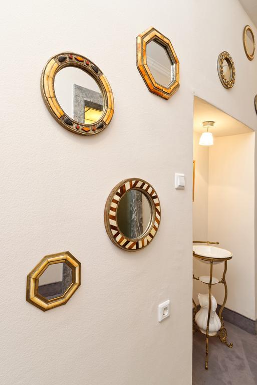 Neoclassical Luxury Apartment ลูบลิยานา ภายนอก รูปภาพ
